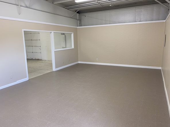 Warehouse with office space For Lease: 1223 Industrial Dr, New Braunfels, TX 78130